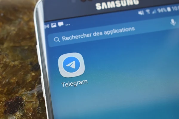 Telegram sur smartphone 