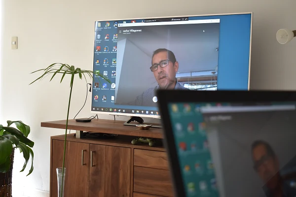 Vidéoconférence par Skype sur une Smart TV
