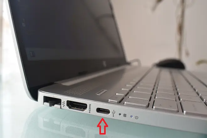 Port USB Type-C sur ordinateur portatile HP